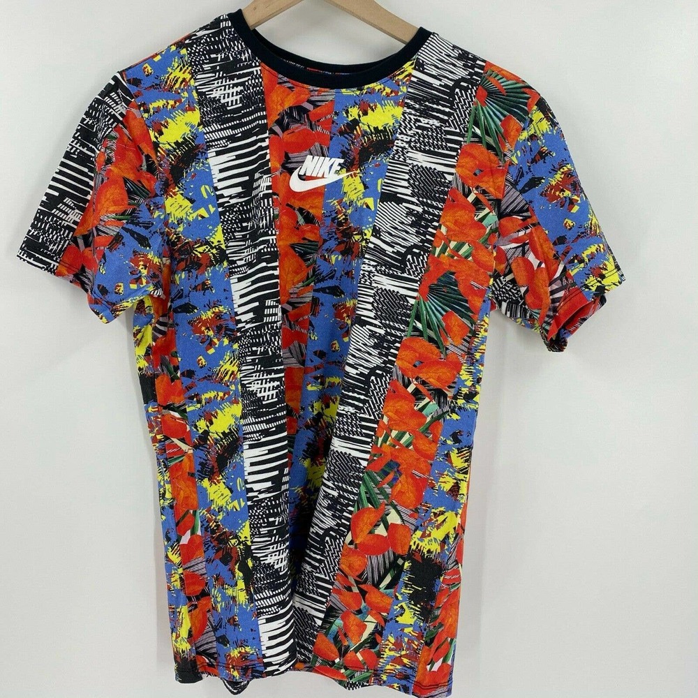 Nike Short Sleeve Tropical Patterned Top